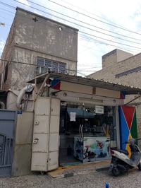 دار للبيع بناء قديم قابل للسكن مساحة 125 م 6.25 في 20 م الموقع البياع ...