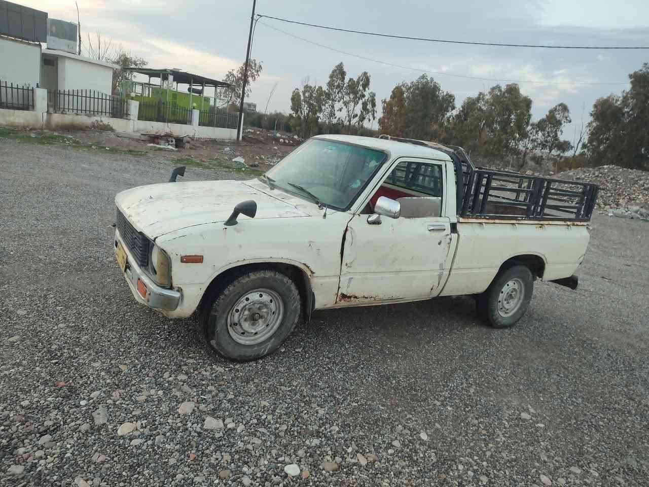 توتیا یبانی اسڵی گێڕو مکینە اکسل شاسی بە شرتە سعر سە نە وی تحویل خرامە بە شرتە سعر 17 ورقە ژم ***********  ***********
