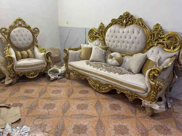 تخم زان مصري دمياطي ١٠ مقعد مع سيت طبلات جديد جديد جديد بلتغليف طلاء ورق ذهب مرمر طبيعي مع ١٨ كوشه اتصل ***********
