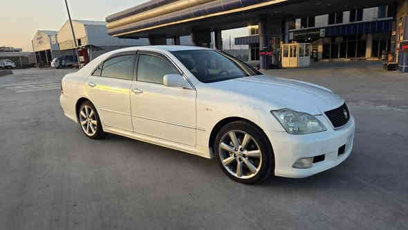 شاهینە 2007
مووس موس
سەیارەکە هەتا بڵێی جوان و بێمەسرەفە
مەکینە ١٨٠ مەکینە بچوک گێڕ گەورە
ئەسیلیت بیلاد سپۆرت
٣ دوگمە
کوشن جلد
فۆرمیکا سور 
سوکان فۆرمیکا
شاشە و کامێرە
تەبرید مەرکەزی و سارد و گەرم مەزبووت
یەک پەڵە بۆیاخی هەیە دەرگای دوای سایەق
.
.67$ تۆزێ مەجال
شوێن: زەڕایەن
.
Viber/WhatsApp: ***********
