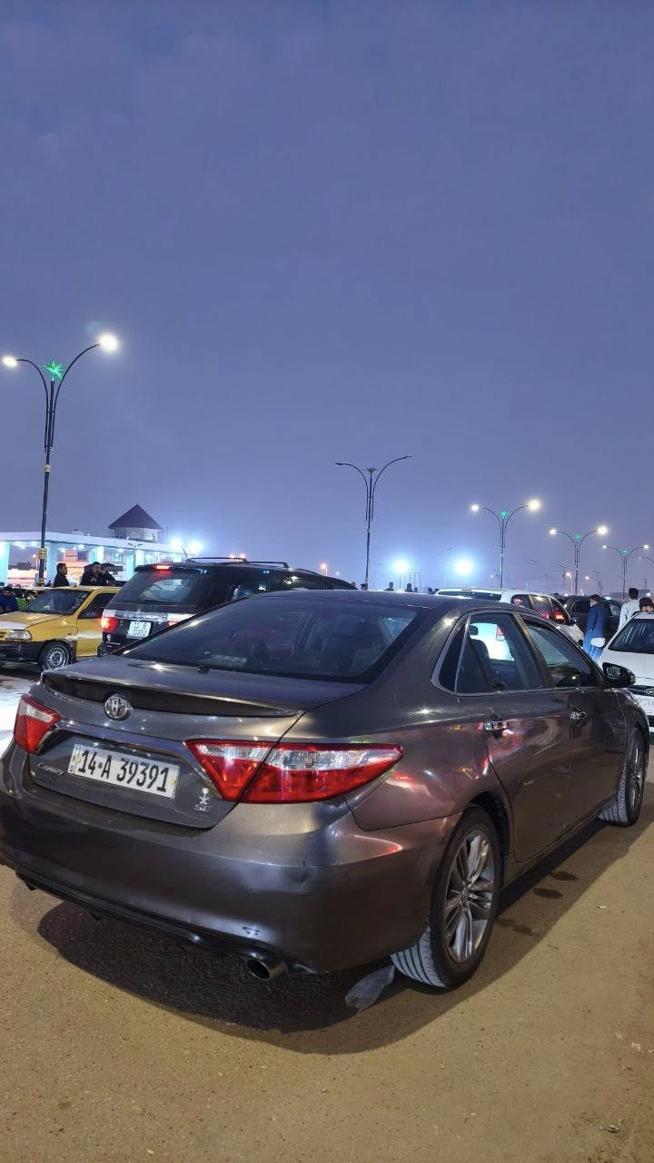 تويوتا كامري
الموديل : 2017   
المواصفات : امريكي 
سعة المحرك : 2.4L
اللون: رمادي
المسافة المقطوعة : 230،000 كم 
الضرر : تقرير غرق + تبديل بنيد 
الملاحضات: رصعات وشخوط 
السعر: 16،000$ وبي مجال
للتواصل: ***********
مكان السيارة البصرة ابو الخصيب
