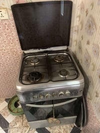 طباخ اربع عيون وسنك وهاي المرايه للبيع دخل خاص او اتصل 07725645948