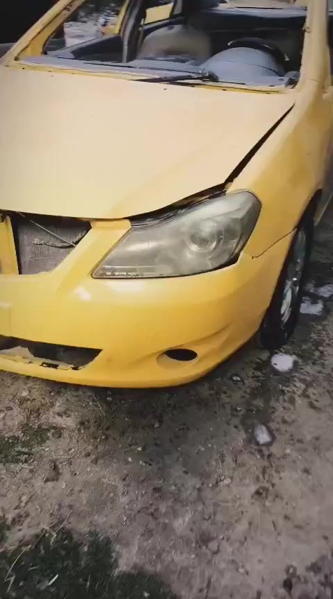 سياره بوايدي جي 3 لبيع مديل 2015 السياره بصمه اوتماتيك السياره مكينه وكير خير من الله السياره يرادله ترتيب بسيط بل كهربائيات السياره يرادله جامه اماميه وبطانه بابا السايق فقط وغراضه كله موجوده اني فاتحن بيدي السعر  مليونين ونص قفل سعر ستوته  وبيه مجال بسيط حك الجيه واحد يعيش بيه


**إذا كنت صاحب هذا الإعلان وتريد حذفه لأي سبب، رجاءا أرسل رسالة إلى الدعم الفني**