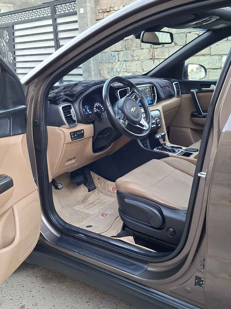 كياسبورتج 2017 خليجي
سياره جديده بل كارتون على وضع شركه 

بصمات2 وياها 

مكفوله كفاله عامه من كلشي 

سياره فول مواصفات 1/1 معروفه شكل جديد

رقم اربيل بسمي تحويل ثاني يوم 

مواصفات بنرامه بصمه خزن ميموري كشنين كهرباء خزن ميموري داخل بيجي

سياره مال جناي الف مذب عليها

تخم تاير جديد صدر جديد 

سياره فول معروفه مواصفاته 

سياره مكفوله كفاله عامه حته دعاميات 

داخله بعدى على وضع شركه 

كشر موس بلعافيه عل ياخذه 

سياره كله على وضع شركه 

عنوان بغداد ابي غريب

السعر 180 وبيها مجال
***********
