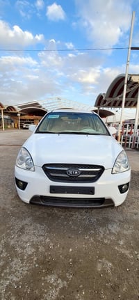 كارنز ٢٠٠٩ • مكينة ٢٠٠٠ • رقم اربيل