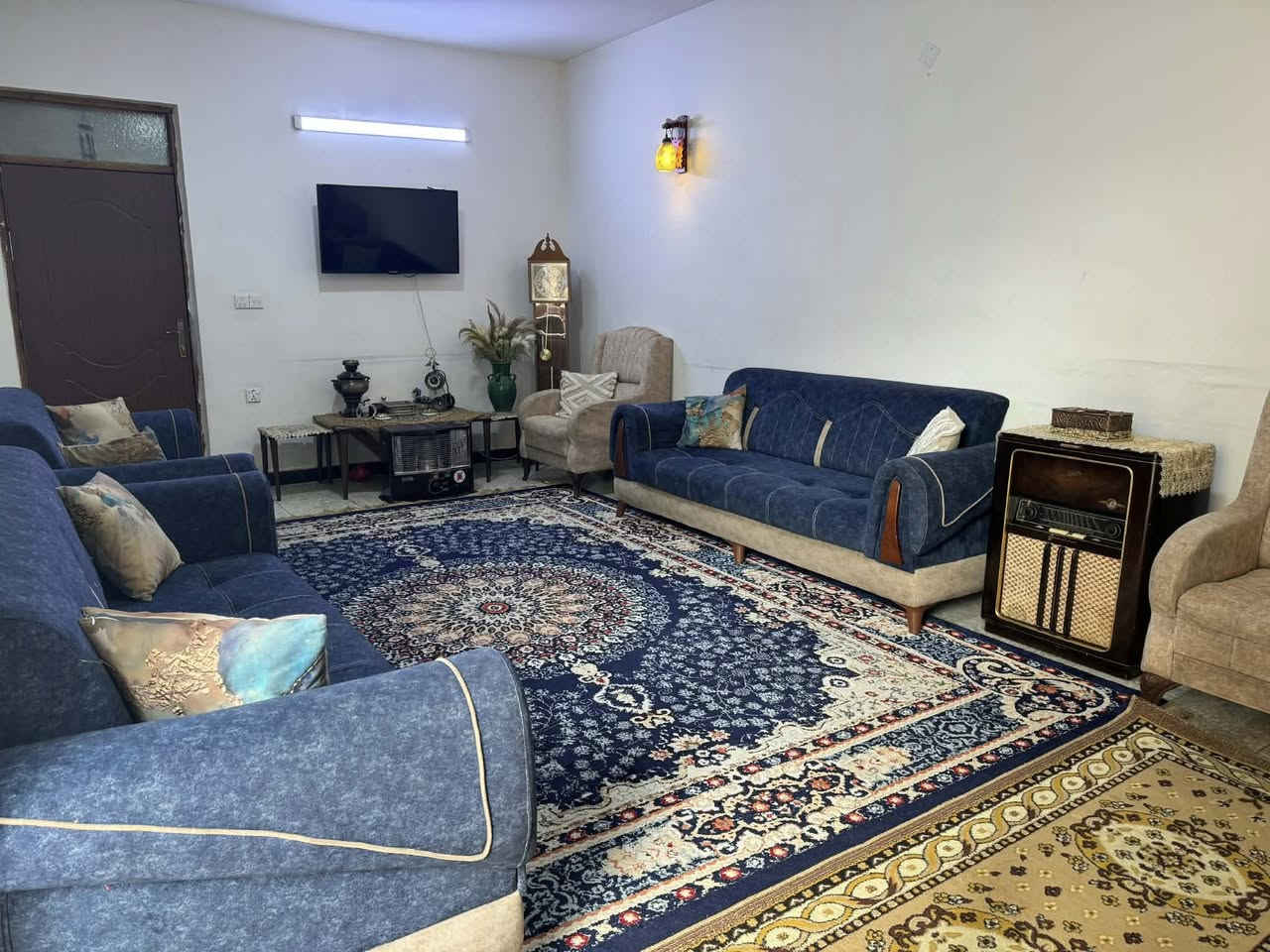 السلام عليكم
تخم عشر مقاعد نظام 3+3+2+1+1

نظيف للبيع السعر 300 الف مع مفرش مقاعد لون بيجي 

المكان بغداد / حي الجهاد


**إذا كنت صاحب هذا الإعلان وتريد حذفه لأي سبب، رجاءا أرسل رسالة إلى الدعم الفني**