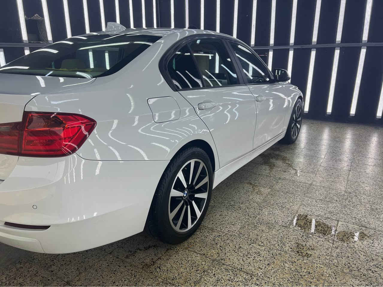 Bmw(2014)شركة العروش 
محرك 4تيربو 
حجم محرك 318i
مواصفاتها معروفه 
كير محرك شرط 
نضفه95/100
رقم اربيل جديد 
صبغ فقط باب واحد وبيها بارد ٣مكانات صغار 
تبريد ثلج ❄️ 
مراوس او بيع 
اخي عزيزي لا تجي متعرف عنه شي وتغني 
بكيفك ودكلي والله سالت والله معرف شنو الي تساله ويكلك سعره هيج كله جيبلي موصل, نينوى


**إذا كنت صاحب هذا الإعلان وتريد حذفه لأي سبب، رجاءا أرسل رسالة إلى الدعم الفني**