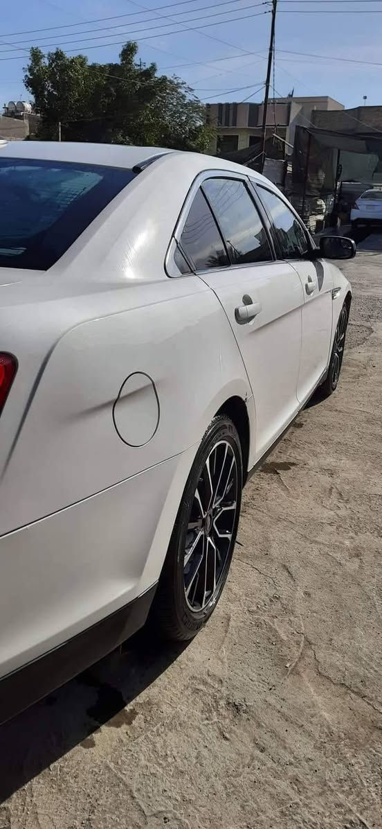 السلام عليكم ... للبيع
فورد تورس موديل 2018 رقم بغداد .
مواصفات sel سلايت ،بصمه ،جلد ، ويل ٢٠ .
بيها صوت راجز بالمكينه لاتنقص دهن ولابيها تبخير .
 صدر السيارة تعبان .
السعر ١١٥ 
للتواصل /***********
