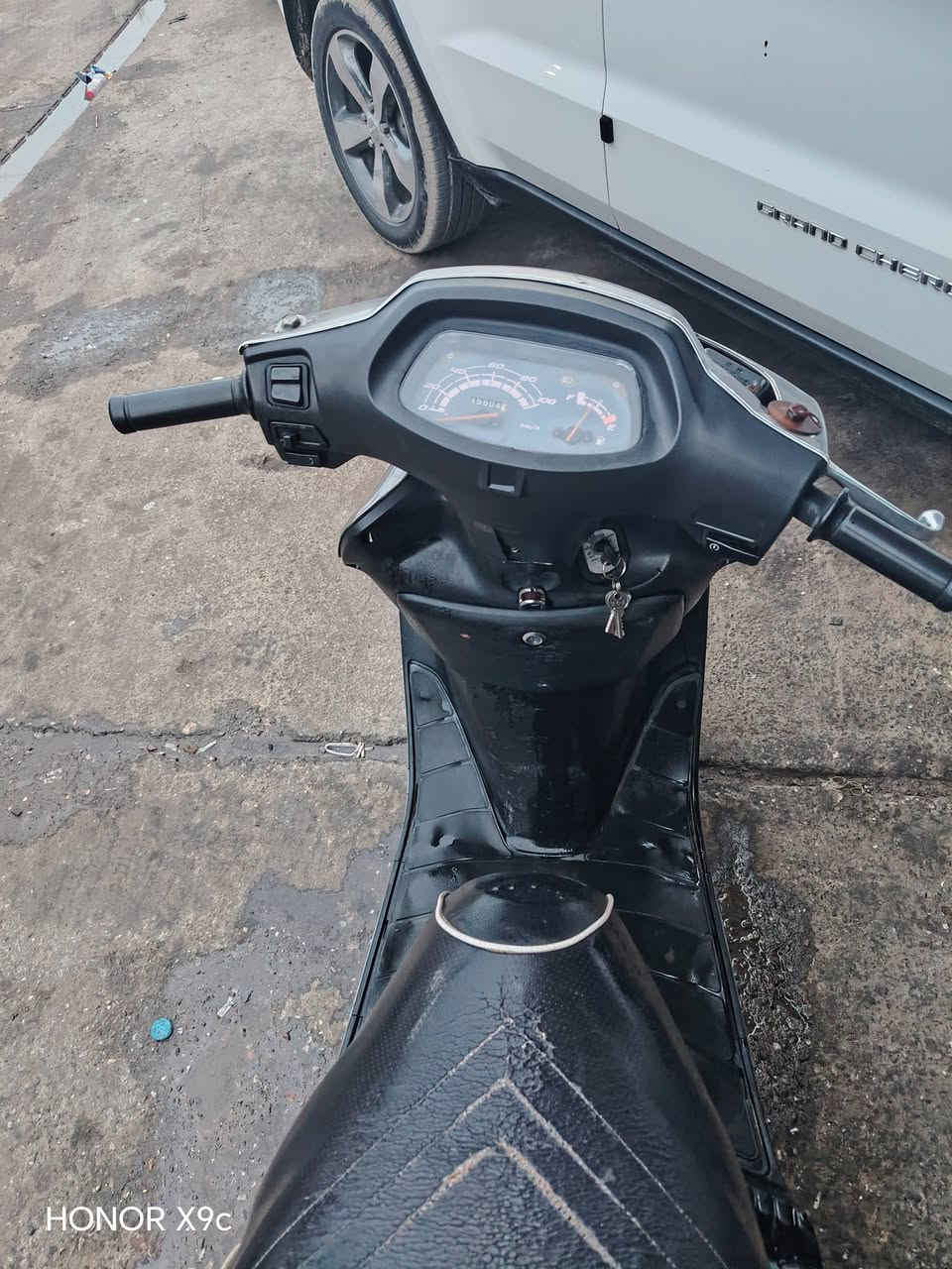 السلام عليكم دراجه سبيسي يابني درجه خير من الله وناعمه ما تنسمع مجفت رايمر بس والباقي كله اصلي كفرات اصليه دراجه جاهزه السعر 650 وبه مجال قليل  ***********
