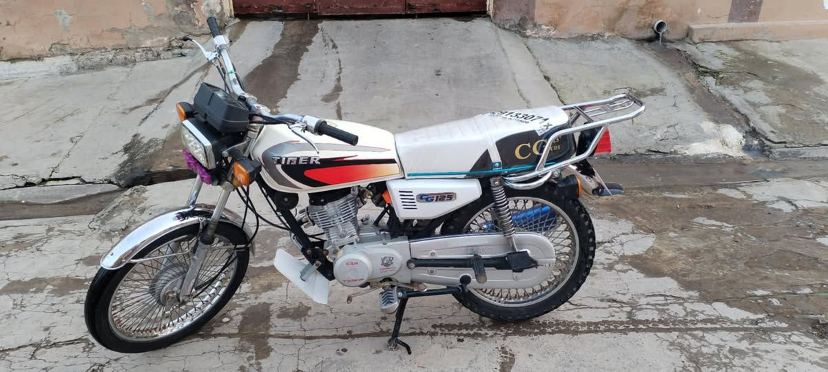 السلام عليكم ماطور للبيع 2020 ما مفتوح ماطور نظيف والسعر على الخاص تعالي خاصر. ***********. *********** هذا رقم الكورك والاسيا خابرني بخير تدلل
