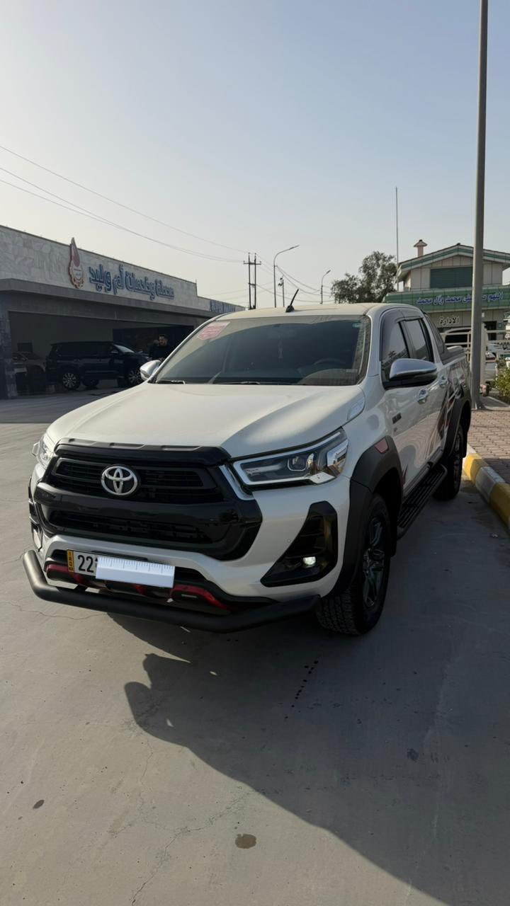 السلام عليكم 
بسم الله تبارك الرحمن 
سياره هيلوكس تي ار تي 2025 ساز باب اول بعدهي بالضمان رقم اربيل بأسمي 
بيه كتاب تظليل لمدة سنة 

كفالة عامه 
المواصفات فوول 1/1 
ماشيه 22الف 
السعر 405 وبيها مجال حق الجية 
العنوان /واسط/قضاء الصويرة 
للأستفسار الاتصال ع الارقام ***********/***********
