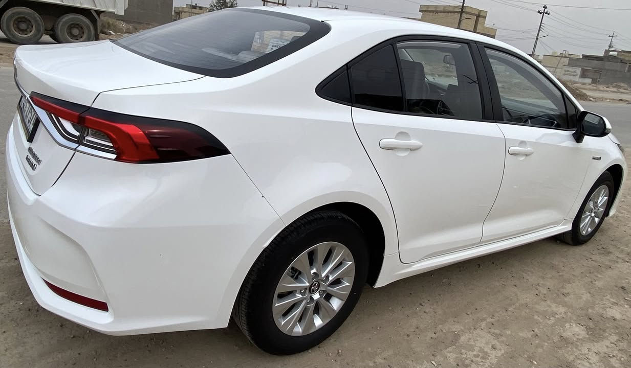 كورلا هايبرد علامة زركة
موديل 2021 

بصمة 

كشنات جلد 

تحكم ستيرن جهتين 

رادار توقف

تحديد مسار 

مثبت سرعه 

كامرة وشاشه تدعم الكار بلي 

بك لايت لد 

سايد بريك كهرباء 

واتو هولد 

كشاف زنون 

ماشية 79 قابلة للزيادة رقم بغداد انكليزي سنويه وهزه جدد 

سياره برغي بيها ما مفتوح بعدها بحالة الوكالة عدا شخوط بالدعاميه الخلفيه ممبينات بالصوره اله واحد يتقرب عليهن

سعر 138 بيه مجال مكانها بغداد

هاتف : ***********
