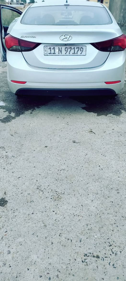 السلام عليكم من رخصه الادمن اللنتره 2016 سياره كير مكينه مامفتوحه خير من الله صدر تخم تايير تبريد خير من الله امريكيه حادثها قبغ جنطه مبدل الباقي ليبل واحد سونار موجود عندي بيها مكانات رشه كلير سياره بسمي هزه وسنويه جديده سعرها 110مجال جدا قليل مكاني الدوره شارع 60اتصل ودلل *********** بغداد, العراق
