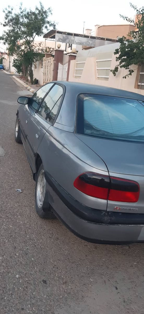 اوميكا بزون اوتوماتيك موديل ٩٤ رقم اربيل محرك قبغ اسود 
المكان كركوك
***********
السعر ٣٥
