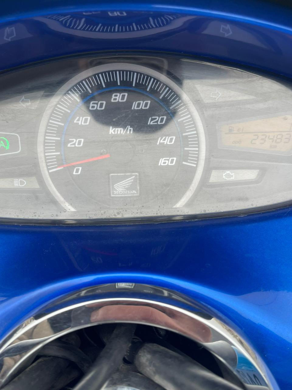 سلام عليكم حبايب الحلال للبيع دراجه bcx جيل اول كفاله عامه تعال افحص واقتنع واخذ دراجه نضيفه كلش ومتعوب عليها والنضافه كدامكم وبلواقع بعد احله وبلعافيه عل ياخذها سعرها مليون ونص مكاني الاعظميه شارع الضباط اتصال ***********
