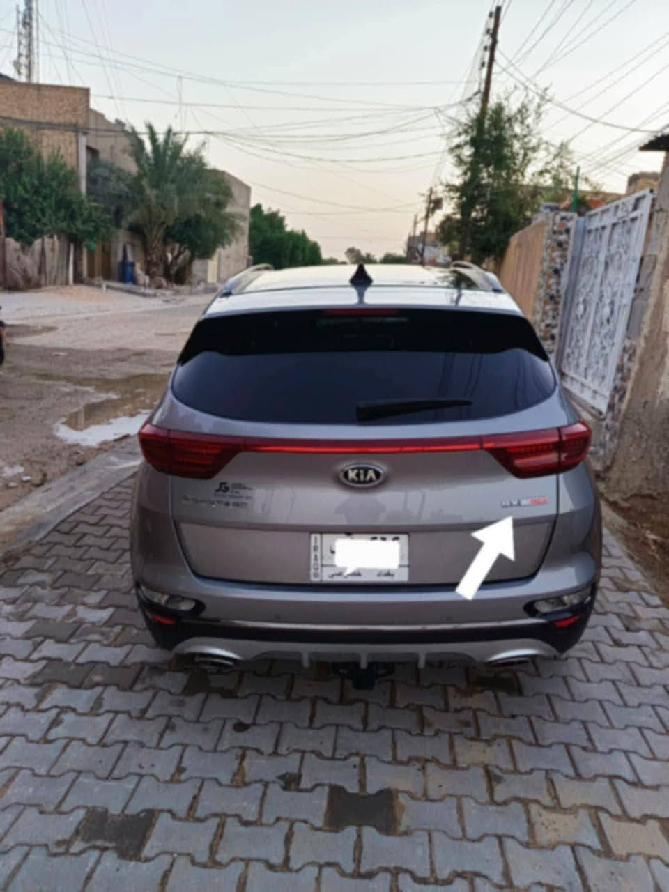 خوان بيع مراوس حسب القناعه
سبورتج مديل 22 مواصفات فول Sx 
معروفة المواصفات بعد ماحجي نكتب 
حدث بسيط فقد دعاميه بدون دواخل 
السياره بغداد وهاذه رقمي ***********
استفسار الشراي ينتصل انشاء الله خير
