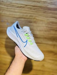 نايك زوم  باله امريكي اصلي  قياس 44.5 طول القدم 28.5 النظافه 100.100 ت...