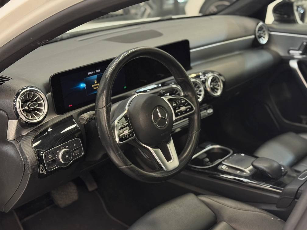 MERCEDES-BENZ A220 2022 
Engine: V4 20-Turbo 🔥 
رقم اربيل جاهز 
ماشي 45 الف
6 قطعة صبغ 
بدون داخل 
بدون ايرباك 
وارد امریکي 🇺🇸 
سعر بلاش 175 ورقة😱
📍شوێن هەولێر 
~~~~~~~~~~
0751-2004-377
0772-818-6453
~~~~~~~~~~
MERCEDES-BENZ A220 2022 
Engine: V4 20-Turbo 🔥 
ژمارە هەولێر جاهیز 
45 هزار روشتووە 
6 پارجە بویاغ 
بێ ناوگرتن 
بێ ئێرباگ 
وارد ئەمریکی 🇺🇸 
خوار بازار 175 وەرقە
📍شوێن هەولێر أربيل, العراق
