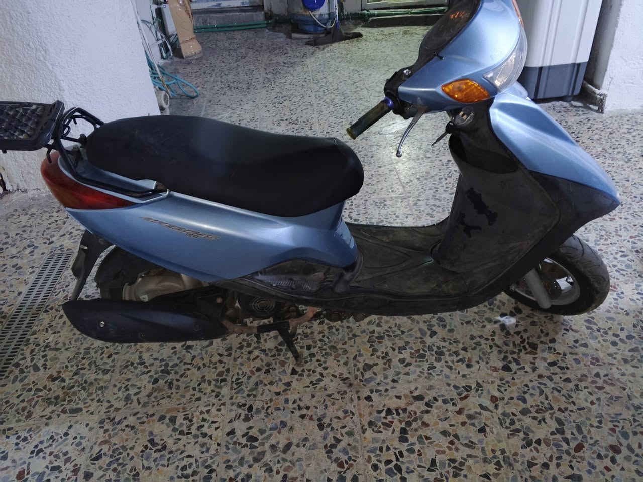 سلام عليكم دراجة بريز اكزر كفالة عامة بس الكفر جديد ما بيها اي نقص السعر 750الف وبيها مجال مكان مدينة الصدر رقم***********
