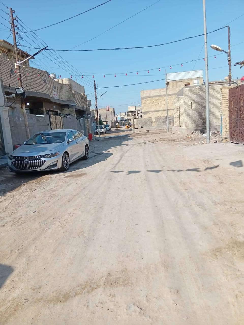 سلام عليكم بيت للبيع في منطقه بلديات منطقه ضباط ثاني زراعة قريب علا مولد ابوشهد مساحه ***********/100
