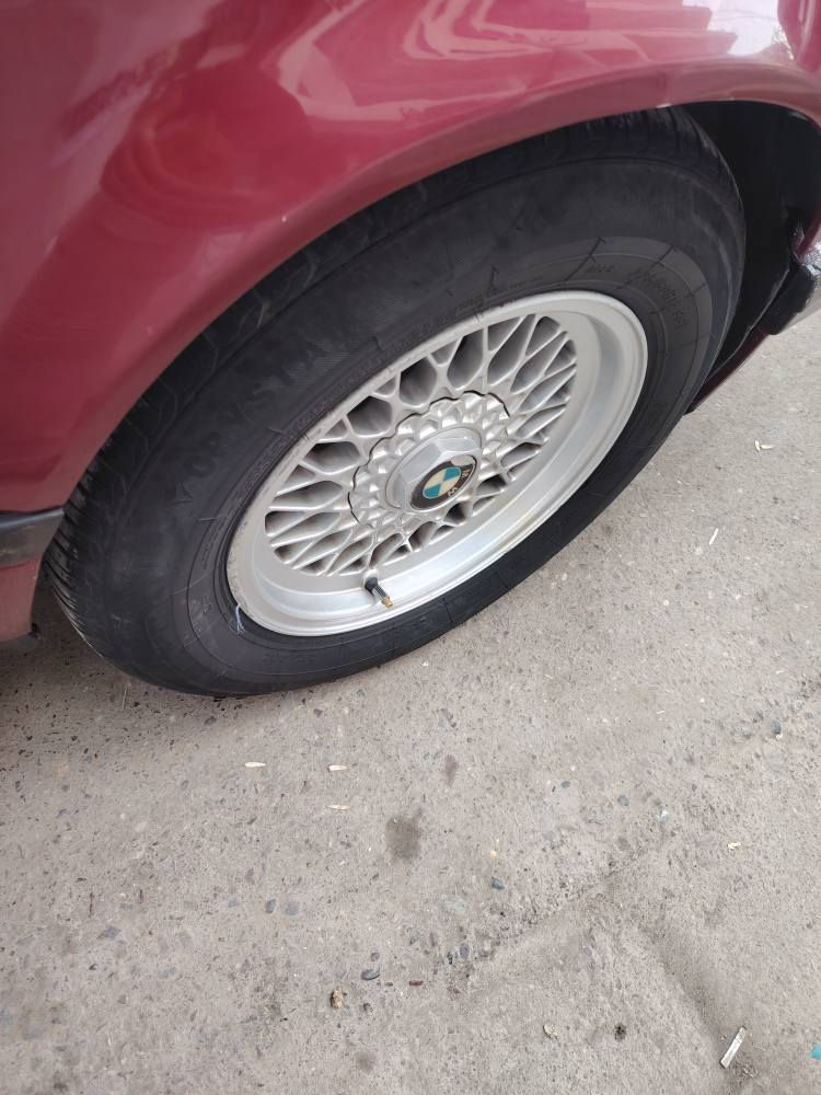 السلام عليكم ✋سعر السياره 62 اوبيها مجال
BMW 730 فوووول توماتيك
موديل 1991

رقم نينوئ كابون بانزين اللون حلوو احمر مارؤني
غرفه نضيفه داخل جلد اسود

سياره حلوه ومرتبه مصبوغه عام جماليه

مكينه 735          V6

كير توماتيك

فتحة سقف جامات4  كهرب كهربائيات كلها شغاله تدفئه شغاله تبريد ايعوزه غاز

سنويه لل 27 تنتهي تحويل ثاني نهار✋ 

مكان السياره موصل الجانب الايمن حي الابار

للتواصل

***********

*********** موصل, نينوى
