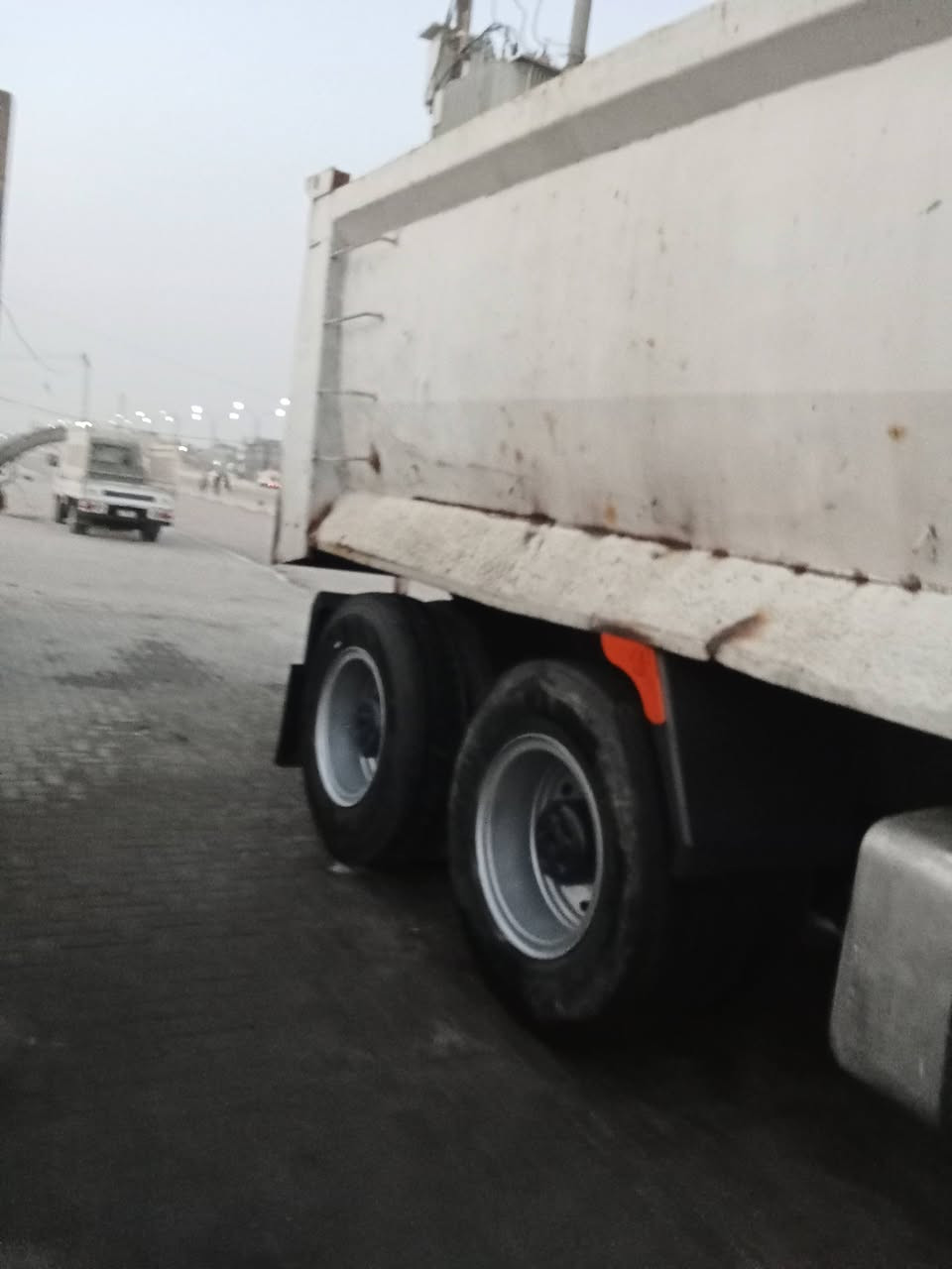 سلام عليكم سكانيه لبيع مكينة سته انجكتر جديده مجموعه مثلثات كرسي جبير تخم تاير جاهزه العمل الهاتف ***********
