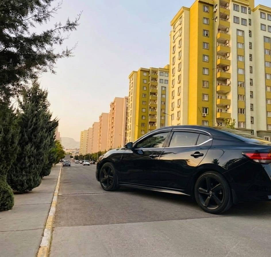 للبيع اقساط نيسان سنترا اسود 2022 SR سبورت 

مواصفات بصمه وتشغيل عن بعد والأبواب بصمه  

وحساسات ورادار مانع تصادم أمامي وخلفي وجانبي وتحديد سرعه 

صفحه صبغ امريكا كلير بدون حادث كلا شرط بجم كبس    الشراي اتصل عالرقم *********** دهوك, العراق
