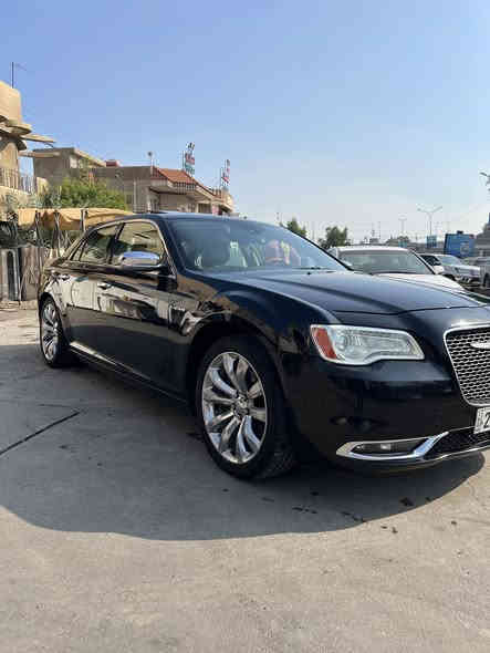 السلام عليكم 
للبيع اوباما موديل 2012 السيارة وارد خليجي 8 سلند 5.700فول مواصفات للاخير رادار امامي وجانبي مقاعد كهرباء وخزن وتدفئة وتبريد السياره بيه مكانين بارد شي بسيط وماشية 108 ميل هزة وسنوية جديدة والبيع على شرط التحويل مكان السيارة بغداد المنصور للاستفسار *********** وسعره 188 وبيه مجال بسيط
