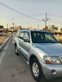 سلام وعليكم خوان باجيرو ٢٠٠٦ سياره جديده جاهزه كفالة كير مكينه تخم تاي...