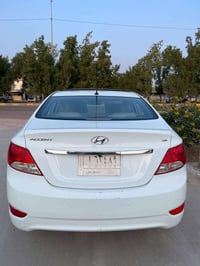 اكسنت ٢٠١٤ • ماشي ١٤٥الف • بدون صبغ