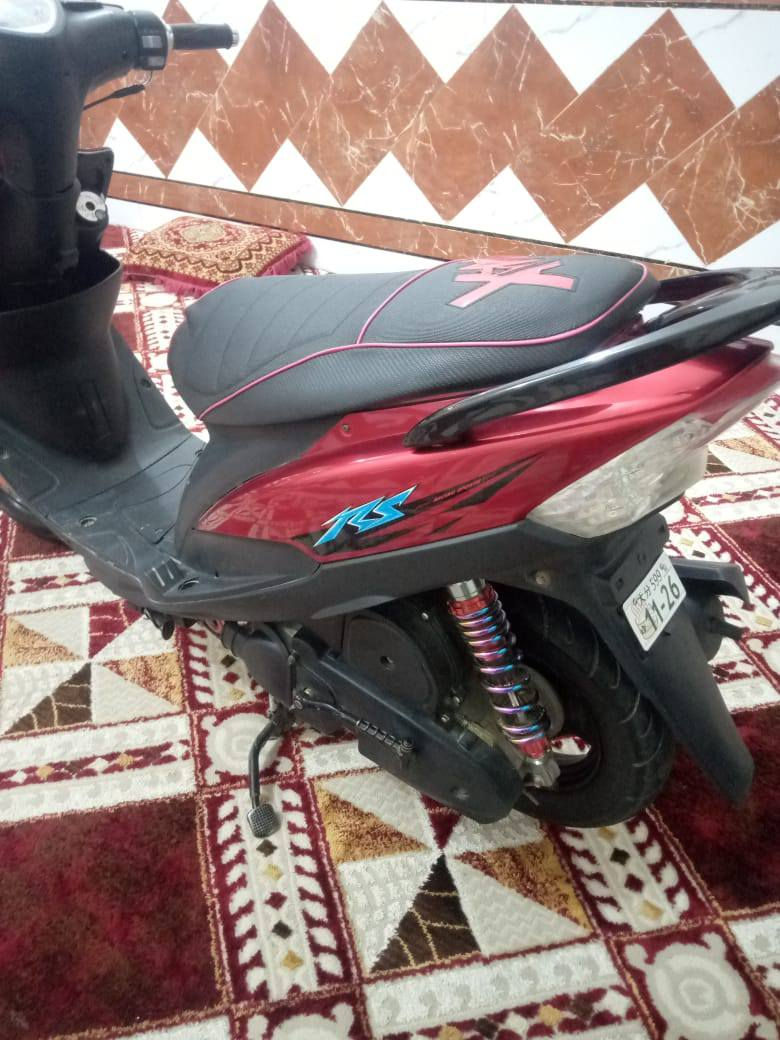 السلام عليكم شباب دراجه ماكس عدله دراجه حلوه وما مفتوحه دراجه مال بيت دراجه شغاله كل شي لايكاتك كلها شغاله والسعر 450 ومكاني بالعماره بكحله وهذا الرقم ***********
