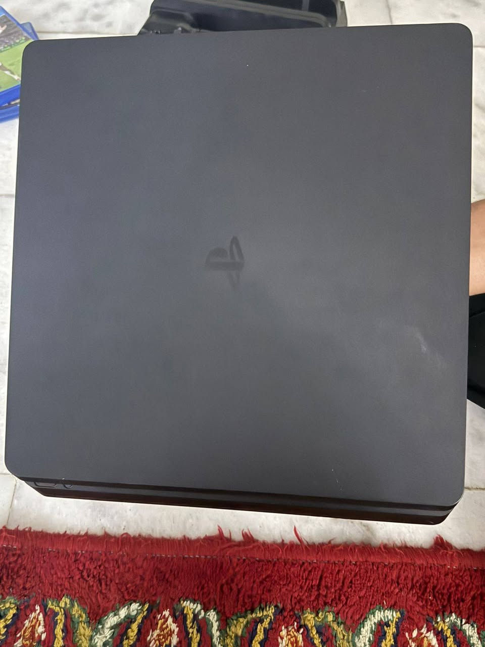 بلي 4 سلم 
جديد مستعمل شهرين 
نظافه 100%
مع جميع ملحقاته
يحتوي على ستاند 
يحتوي على فيفا2025
GTA 5
السعر خاص 
تواصل واتساب 
***********
