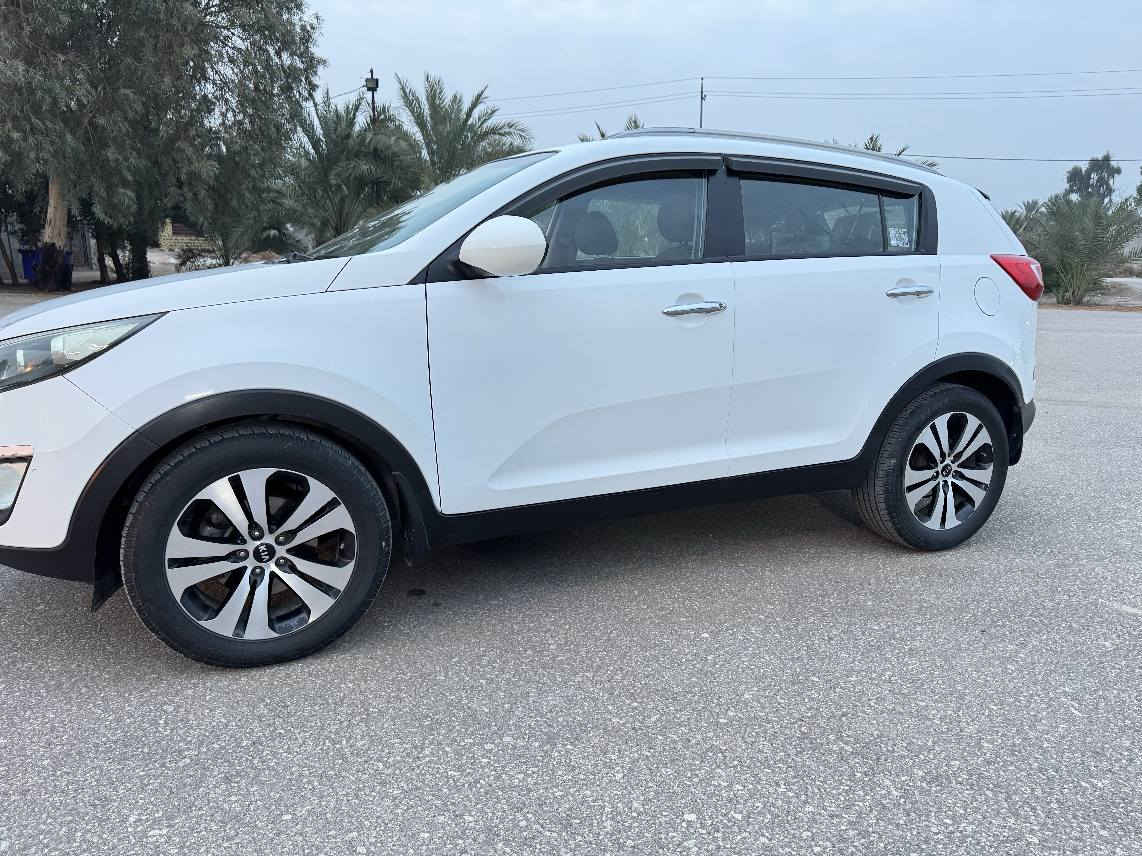 السلام عليكم

كيا سبورتج 2012
اربيل بأسم شخص وكاله وتحويل مكفوله من الصبغ والضربه مكينه وگير جدد تبريد تدفئة شغال تحكم صوبين كاميرا وحساسات 5 ويل كب تخم تاير 

السعر 135$

ترهم مراوس 

موبايل/ ***********
