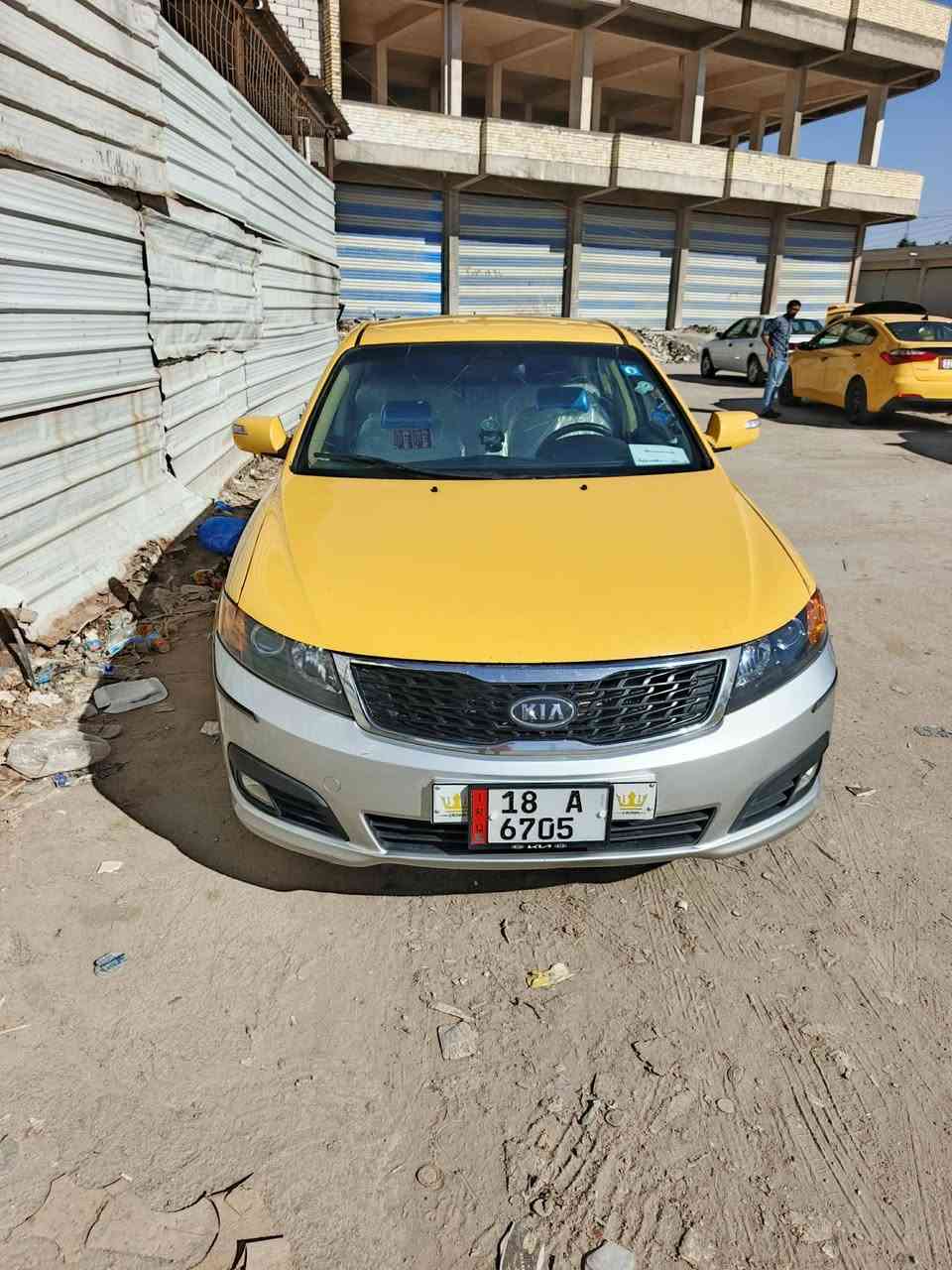 سلام عليكم اوبتيمه 2010 امريكي مكينه 2000 5نمر حادثها جاملغ وبنيد
مكينه وكير وحداديه وتخم تاير مكفولات 
تبريد ثلج كهربائيات شغاله لايت زنون 
سنويه ل28
رقم دولي 
السعر 100وبيها مجال 
*********** ذي قار غراف
