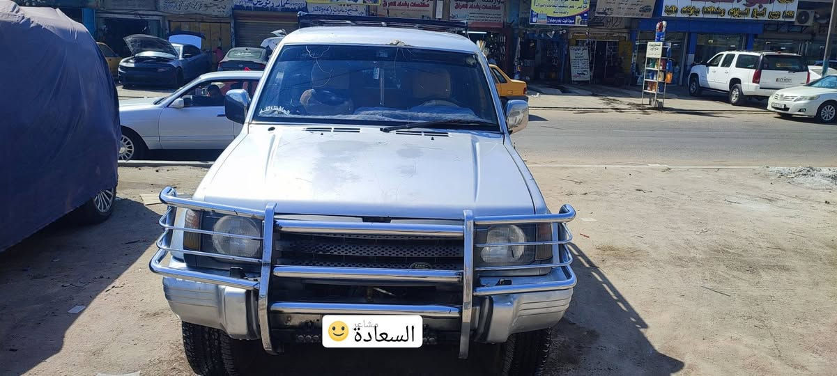 سلام عليكم باجيرو البيع مديل 1995 مكينه ياباني راس ثور مكينه جديده تبريد ثلج تخم تاير رقم بصره وسياره بل بصره سياره بلديه سياره مال جناي صاله 15سنه سعر 45بيه مجال رقم ***********
