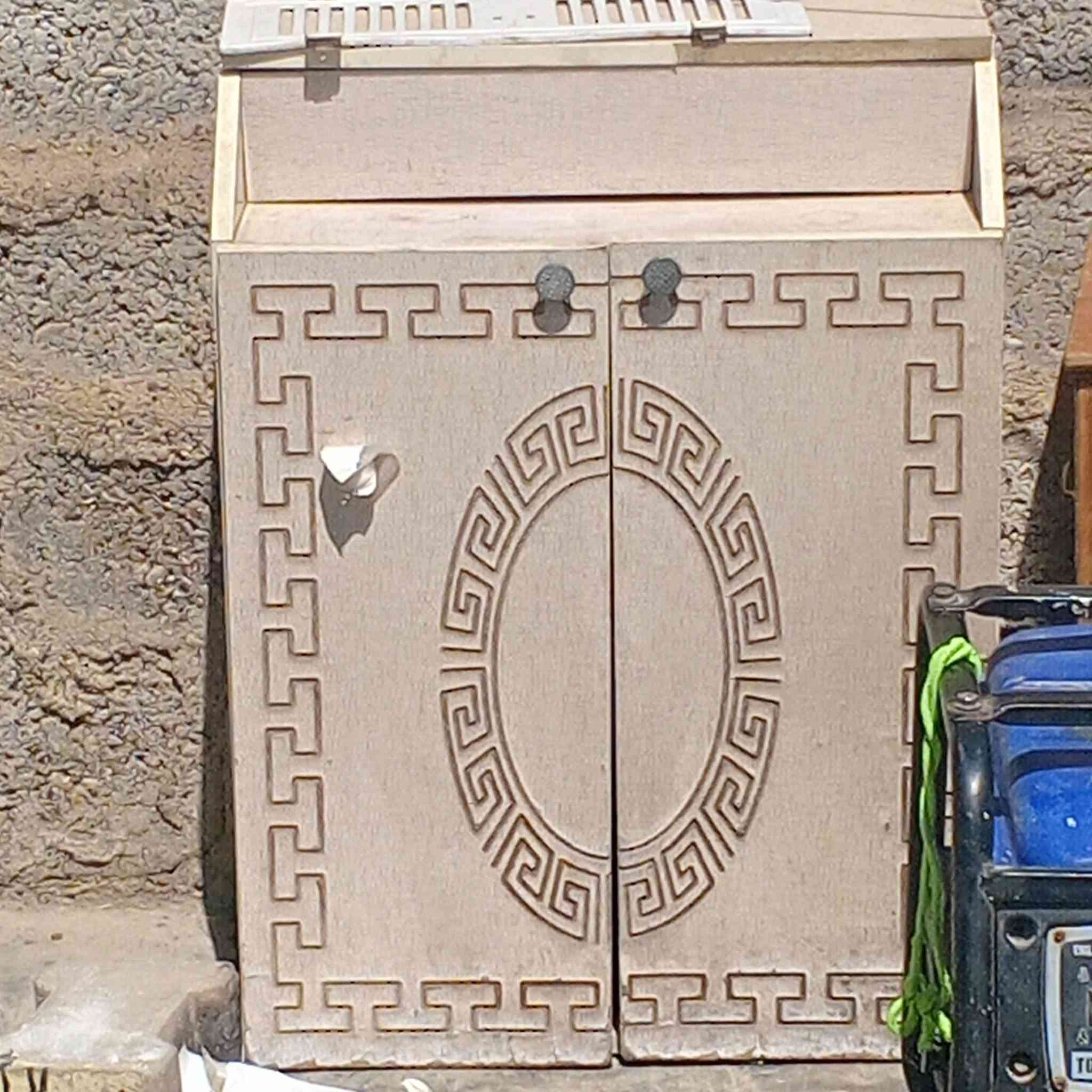 للبيع مجمده يحتاج ماطور مولد ايعيب مابيه+*********** شرط
