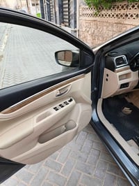 سوزوكي  سياز  صالون رصاصي موديل 2023 ماشيه 42الف ياباني استلام الشركة ...