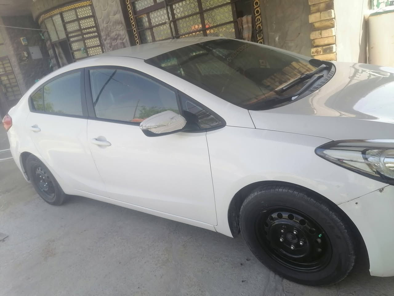 السلام عليكم
سيراتو 2014 خليجي مكينه 1600 مكفوله كير مكينه بيه قطتعين ونص صبغ بدون تبديل بدون فتح وسونار بالمنشور  السياره جاهزه السعر 112وبيه مجال مكاني بابل كفل ***********///***********
