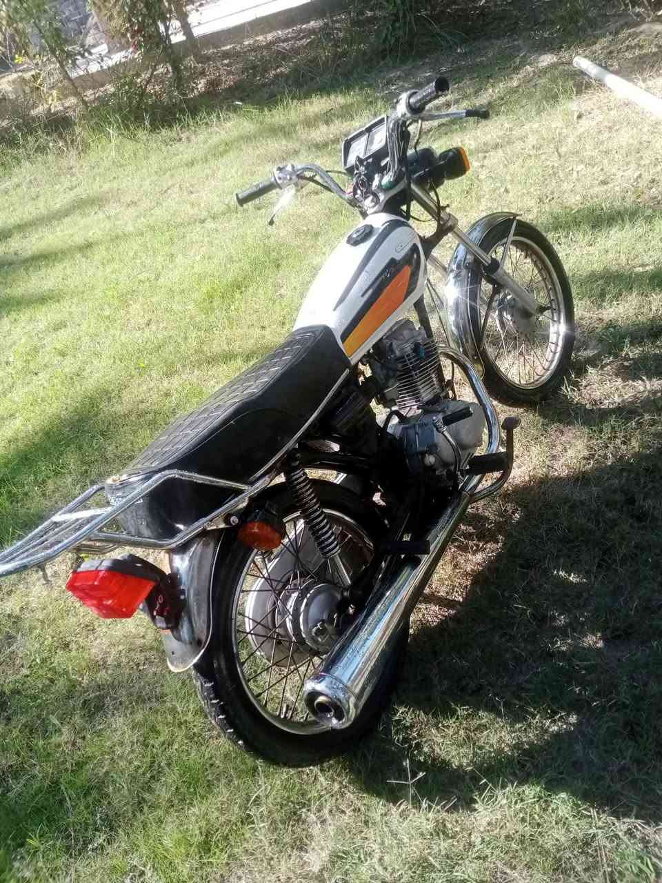 للبيع دراجه كامله اربعه كير
العنوان كربلاء الحسينيه منطقت الوند 
السعر ٤٠٠وبيه مجال 
الاتصال *********** وبيه واتساب
