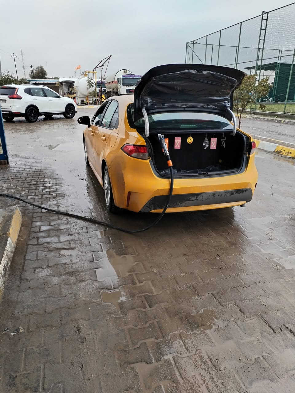 سلام عليكم كورلا ٢٠٢٠ كير محرك شرط ضرار بونيد شويه برأس شاصي شي قليل رقم سنويه جديد غاز وبانزين سعرها ١٥٨ وبي مجال الطيبين وهذا رقمي ***********
