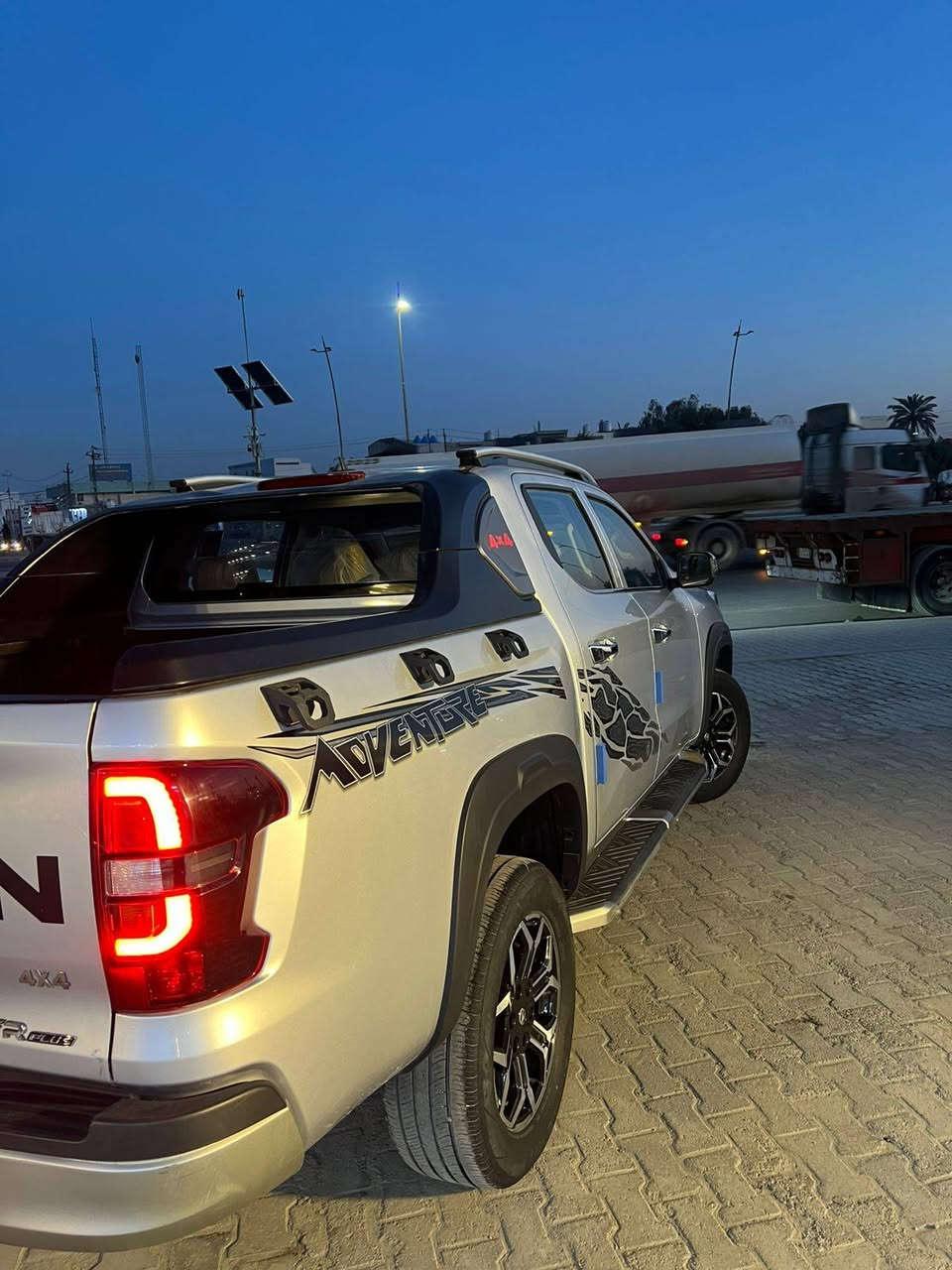 سلام عليكم
بيكم شانجان هانتر للبيع 2024
مواصفات السياره
شاشة كبيره
كشنات جلد لون جوزي و مدوشمه
تحكم الكشنات كهربائي
تحكمات من الاستيرن و مثبت سرعه
عدد الابصمات ثنين
ماشية ٤٦ الف كليو 
السياره مكفولة كفاله عامه و بعده بحاله جيدة
و حره شرط تحويل ثاني يوم 
مكان السياره بغداد 
سعر ٣١ ملون ونص 
***********
