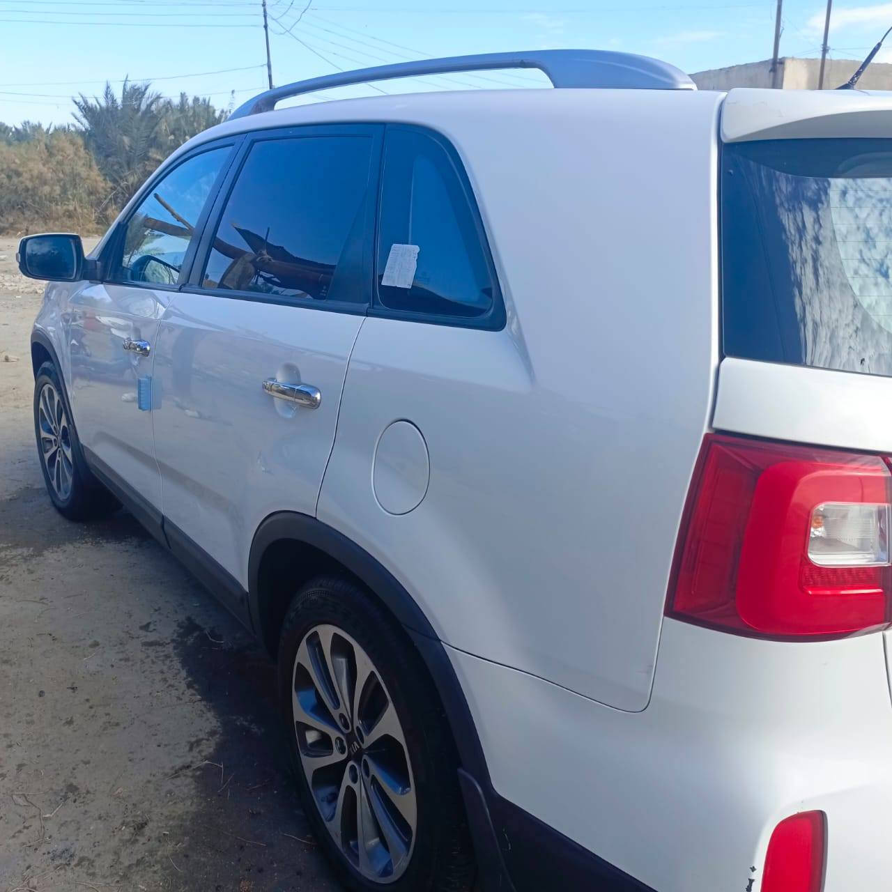 اسلام عليكم سياره سورنتو للبيع موديل2013شكل 2015خليجي فول مواصفات بنورامه ويل كروم رقم اربيل بسمي كفاله عامه 4سلندر ترهم مراوس اب بفلاونزه 2014اوتوماتيك رقم الهاتف ***********السعر خاص
