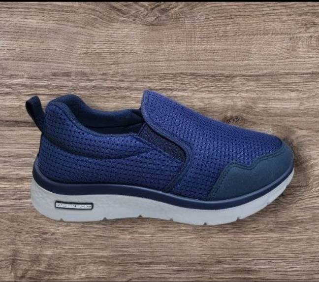 بصره عشار حنا الشيخ احذيه الشباب يتوفر توصيل القياسات من 40 الى 45 