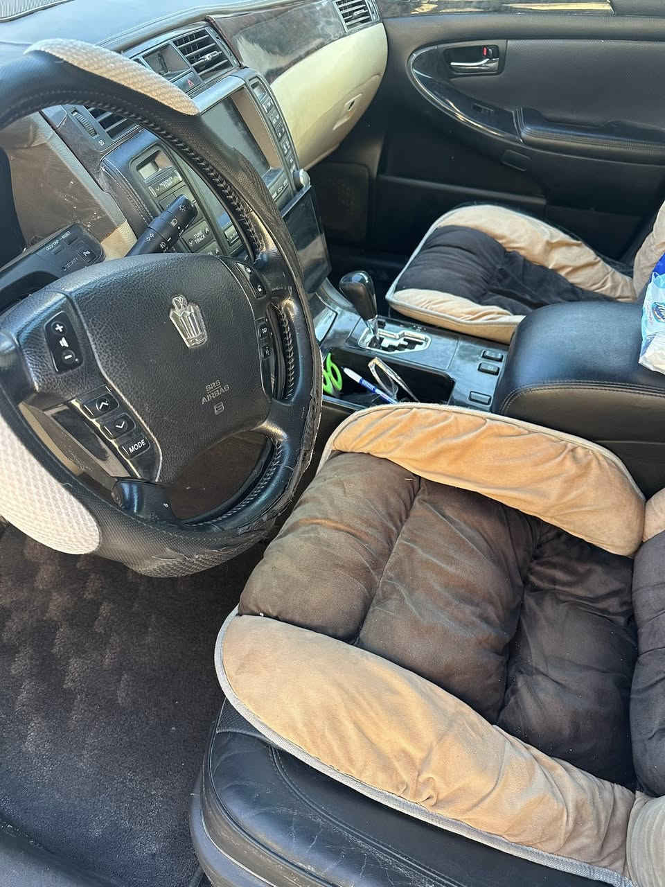 سياره شاهينه 3دكم كصة قماره فقط كفاله من السرقه والعشائر السعر 55بيها مجال العنوان بصره 
***********
