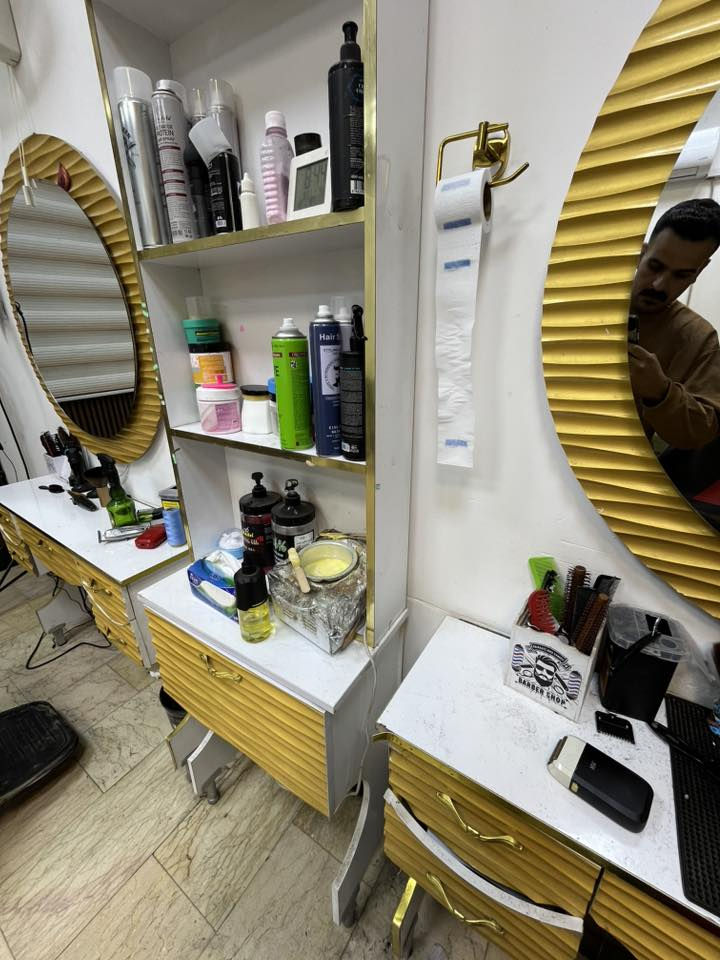 ديكور للبيع كامل كربلاء حي الوفاء ***********
