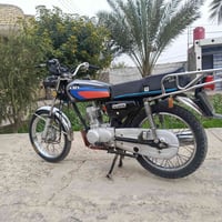 دراجه يراني متياز السعر 700العنوان ابو رمان قرب المشتل البانزين خانه 0...