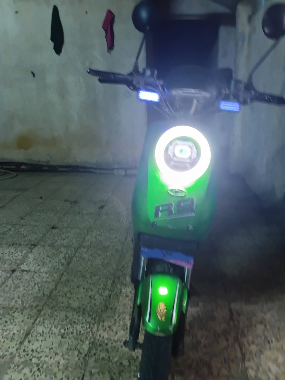 بغداد شرق قطاع الاول وسعرها 300 سعرها قفل***********
