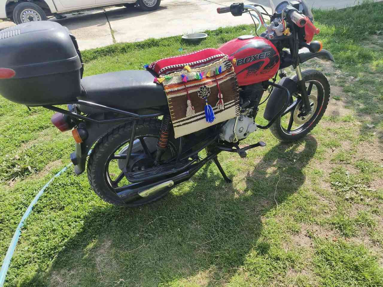 سلام عليكم دراجات بوكسر محرك مفتوح اوراق كامله سعر 850بيه مجال مكان بلدروز أما عسكر ***********
