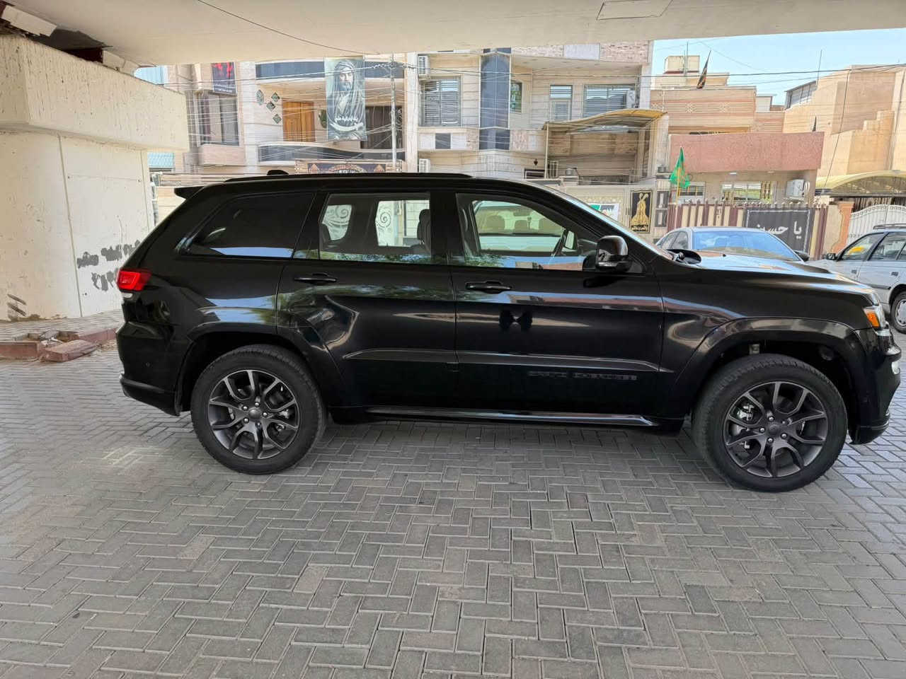 جيب شيروكي موديل ٢٠٢١ بغداد اوفرلاند ٨ سلندر محرك ٥٧٠٠ للبيع مواصفات فول ماكو اي نقص بيهه تصليح كله بلادي  سعرهه ٢٥٠٠٠ $ وبي مجال
***********
