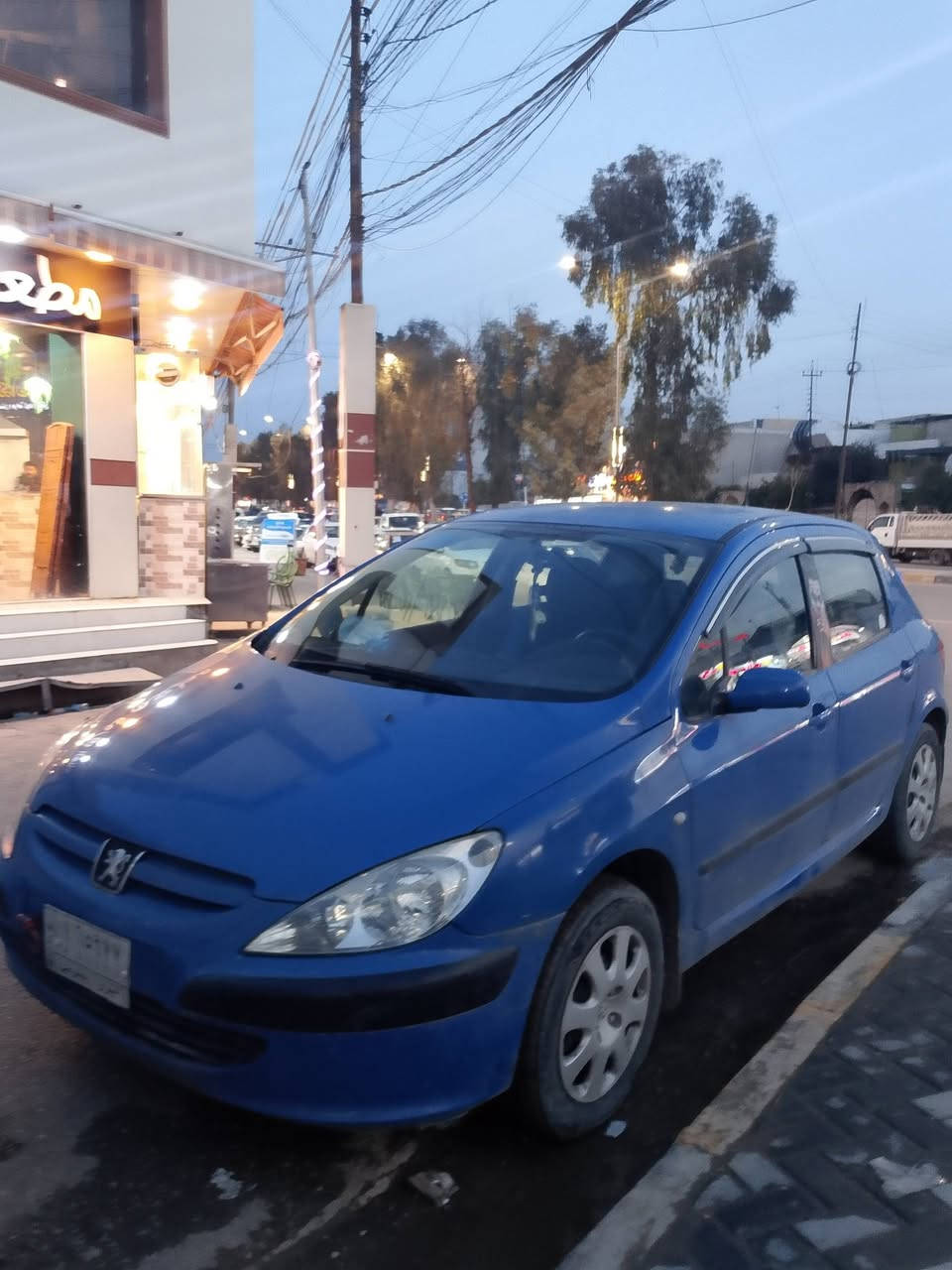 للبيع بيجو 307
موديل 2005

تبريد + تدفئه

كير اوتو شرط

محرك شرط

صبغ قطعه بدون حادث 

كوبون بانزين 

شاشه كامره صندوق بصمه 

شرط تحويل 

سنويه ماساقط 

سعر 60 بيه مجال 
وترهم مراوس مع احدث وانطي فرق 
حسب الاقتناع

مكان سياره موصل ايسر 

***********

***********
